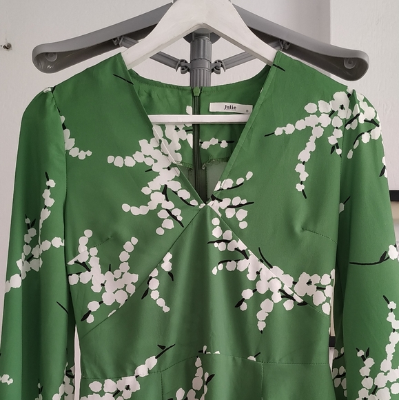 Korean dress - Picture 5 of 15